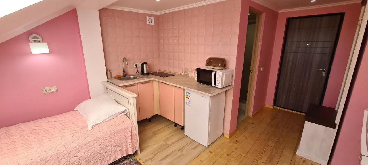 Apartamento Аpartment For Lady Chernivtsi Exterior foto