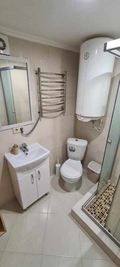 Apartamento Аpartment For Lady Chernivtsi Exterior foto
