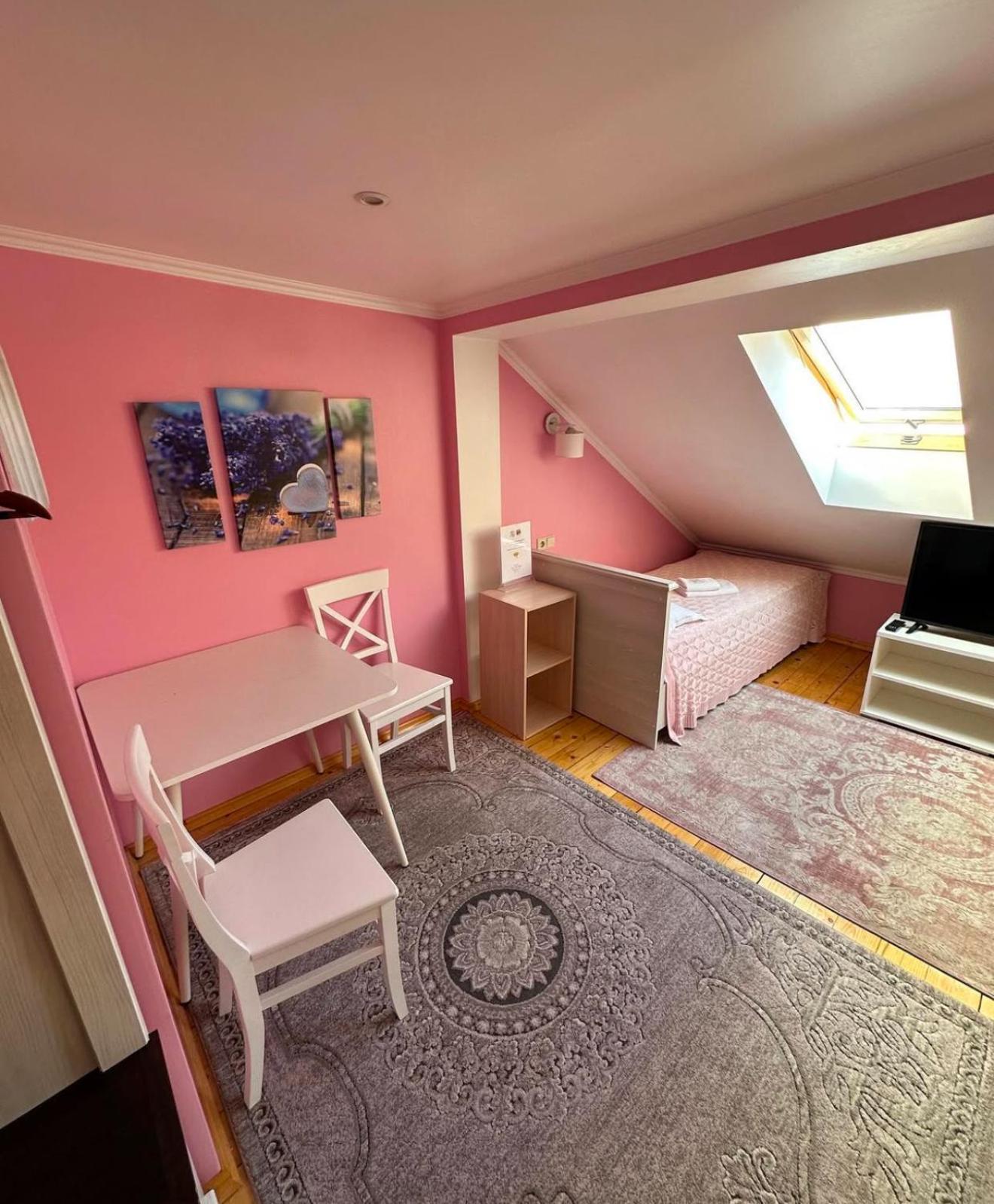 Apartamento Аpartment For Lady Chernivtsi Exterior foto